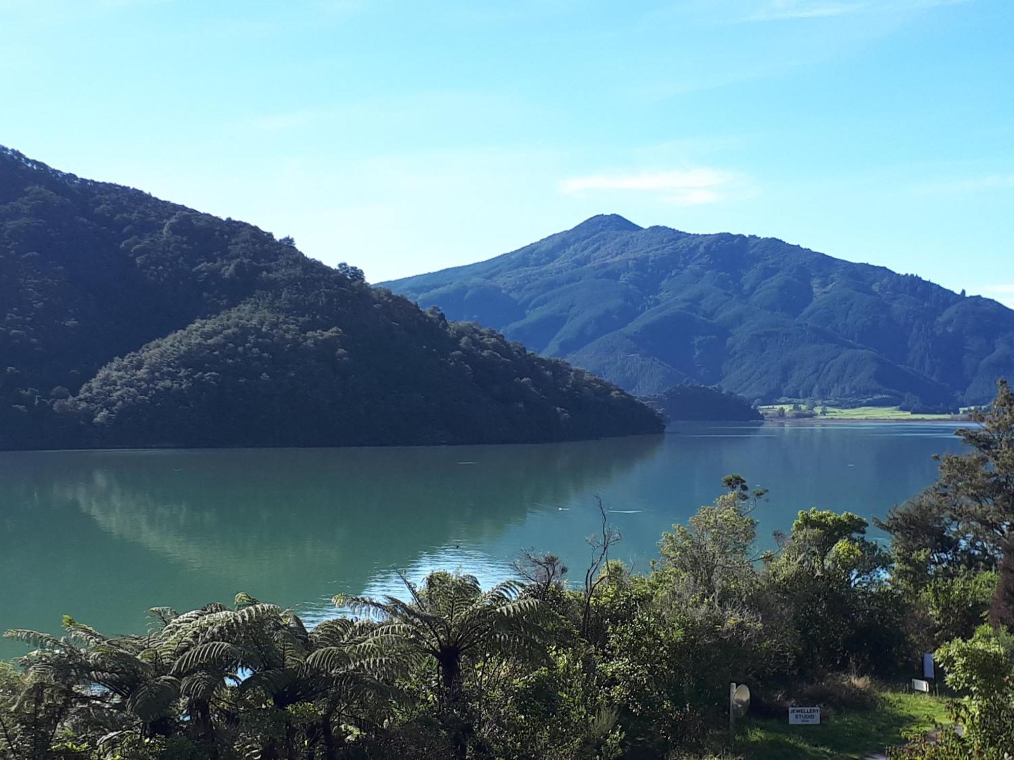 Marlborough Sounds Accommodation Havelock Exteriör bild